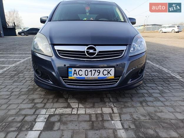 Opel Zafira, 2010г. 1.7л. дизель Луцьк в кредит