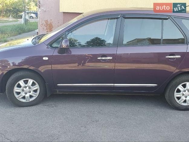 Kia Carens, 2008г. 2.0л. бензин Полтава в кредит
