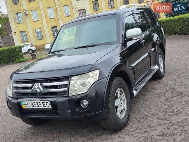 Mitsubishi Pajero, 2008г. 3.0л. бензин Дніпро в кредит