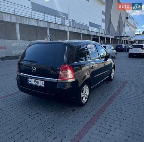 Opel Zafira, 2008г. 1.6л. бензин Івано-Франківськ в кредит