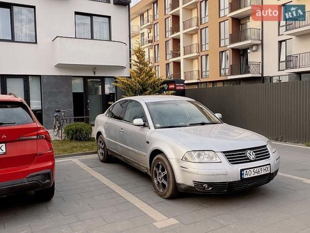 Volkswagen Passat, 2003г. 0.0л. бензин Ужгород в кредит