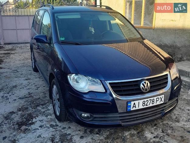 Volkswagen Touran, 2009г. 0.0л. бензин Київ в кредит