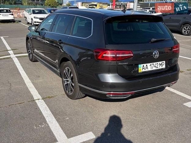 Volkswagen Passat, 2018г. 2.0л. дизель Київ в кредит