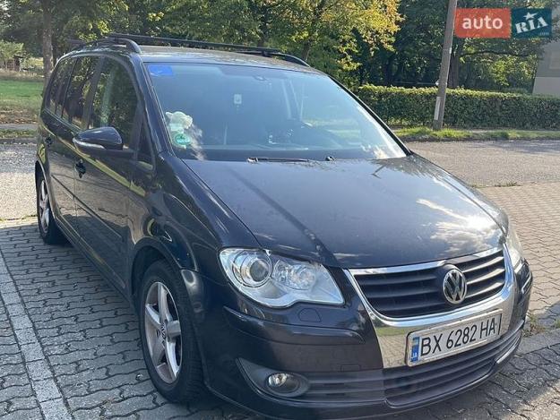 Volkswagen Touran, 2009г. 2.0л. дизель Хмельницький в кредит