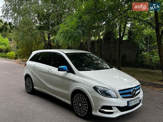 Mercedes-benz B-class, 2015г. 0.0л. Електро Рівне в кредит
