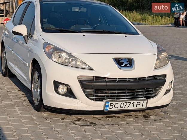 Peugeot 207, 2012г. 1.4л. бензин Львів в кредит