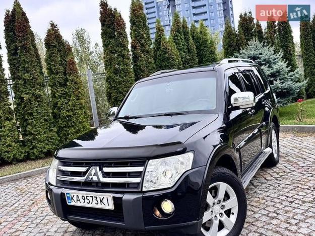 Mitsubishi Pajero, 2007г. 3.2л. дизель Київ в кредит