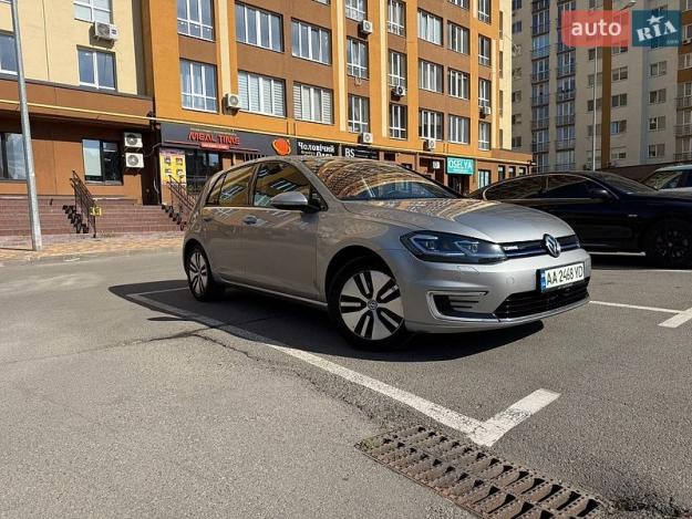 Volkswagen E-golf, 2019г. 0.0л. Електро Київ в кредит