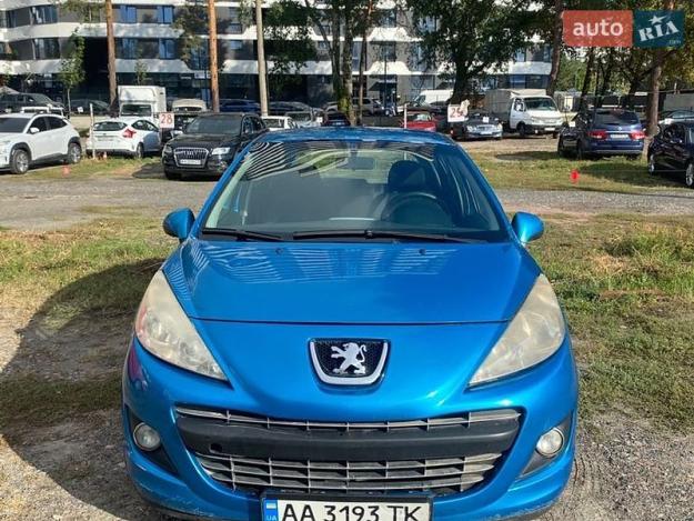 Peugeot 207, 2011г. 1.4л. бензин Київ в кредит