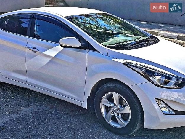 Hyundai Elantra, 2015г. 1.8л. бензин Івано-Франківськ в кредит