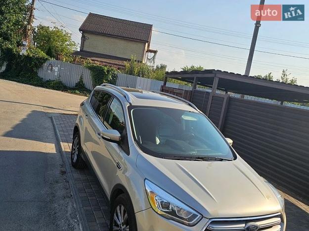 Ford Escape, 2017г. 2.0л. бензин Дніпро в кредит