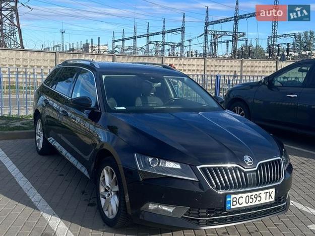 Skoda Superb, 2017г. 2.0л. дизель Львів в кредит