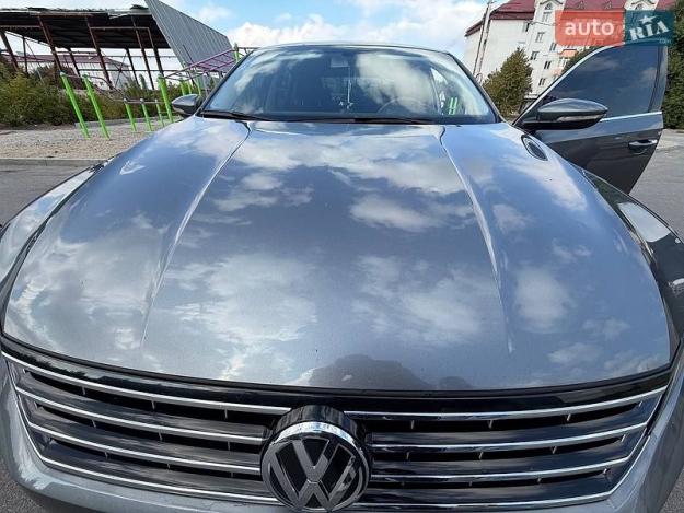 Volkswagen Passat, 2015г. 1.8л. бензин Київ в кредит