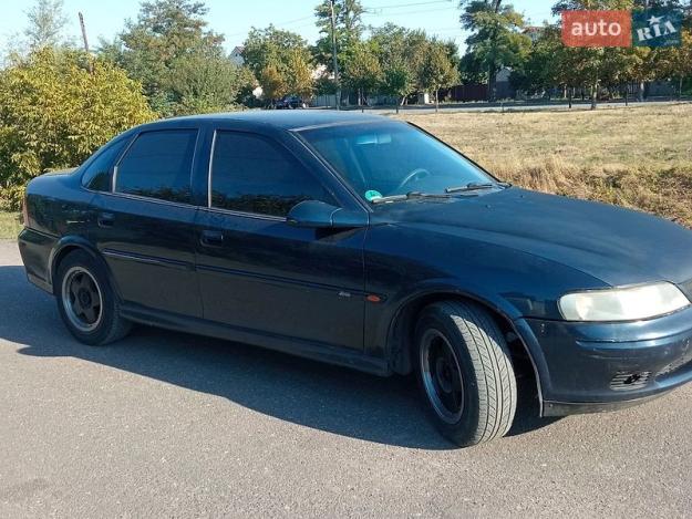 Opel Vectra, 2000г. 1.6л. бензин Запоріжжя в кредит