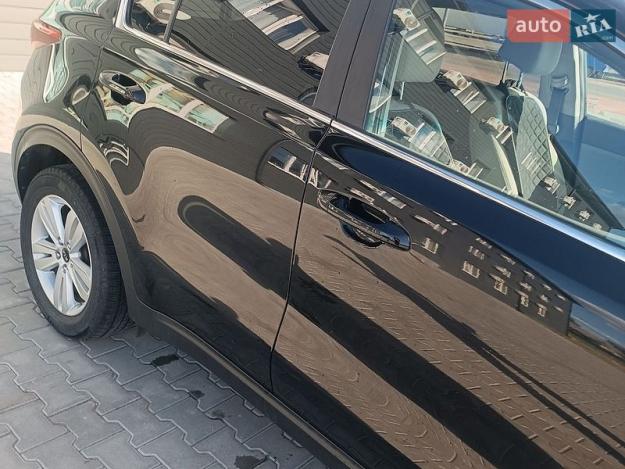 Kia Sportage, 2016г. 2.4л. бензин Житомир в кредит
