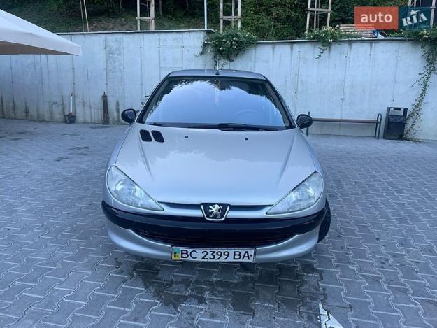 Peugeot 206, 2001г. 1.4л. бензин Львів в кредит