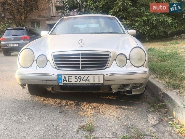 Mercedes-benz E-class, 2000г. 2.6л. бензин Запоріжжя в кредит
