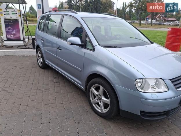 Volkswagen Touran, 2006г. 1.6л. бензин Київ в кредит