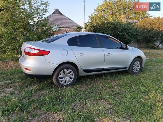 Renault Fluence, 2014г. 1.6л. гібрид Кропивницький в кредит