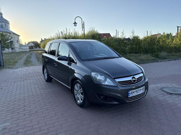 Opel Zafira, 2008г. 1.9л. дизель Чернівці в кредит