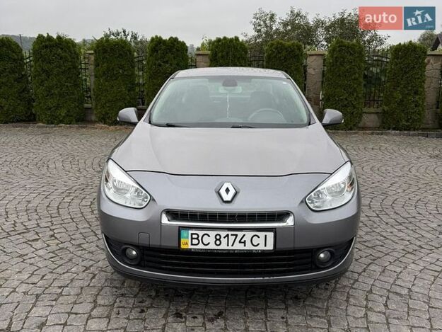 Renault Fluence, 2010г. 1.6л. бензин Львів в кредит