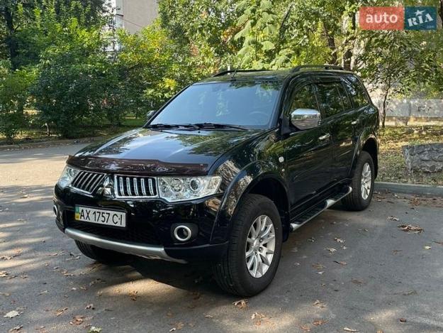 Mitsubishi Pajero, 2010г. 2.5л. дизель Харків в кредит