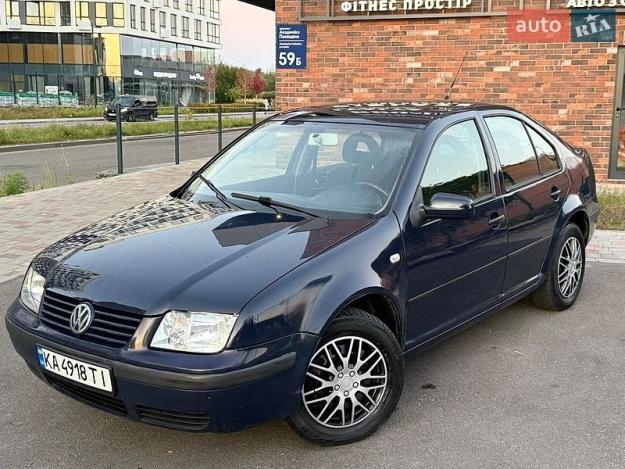 Volkswagen Bora, 2001г. 1.6л. бензин Київ в кредит