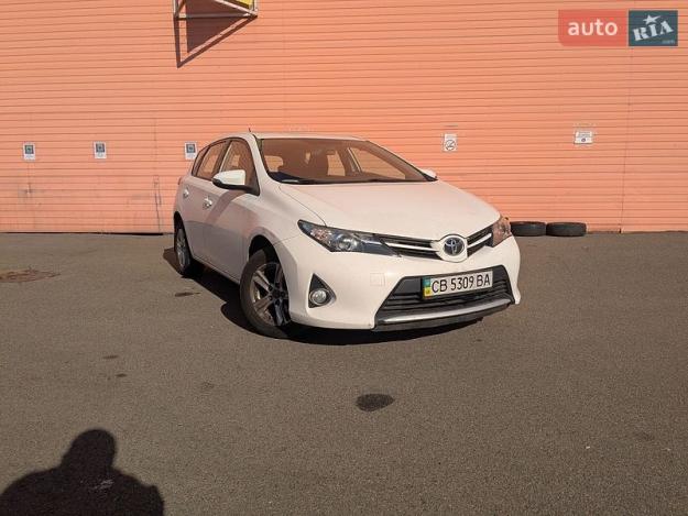 Toyota Auris, 2013г. 1.3л. бензин Київ в кредит