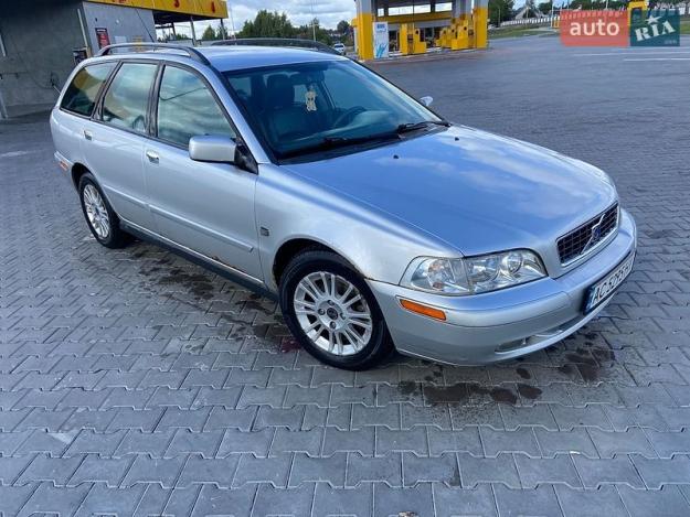 Volvo V40, 2004г. 1.9л. дизель Луцьк в кредит