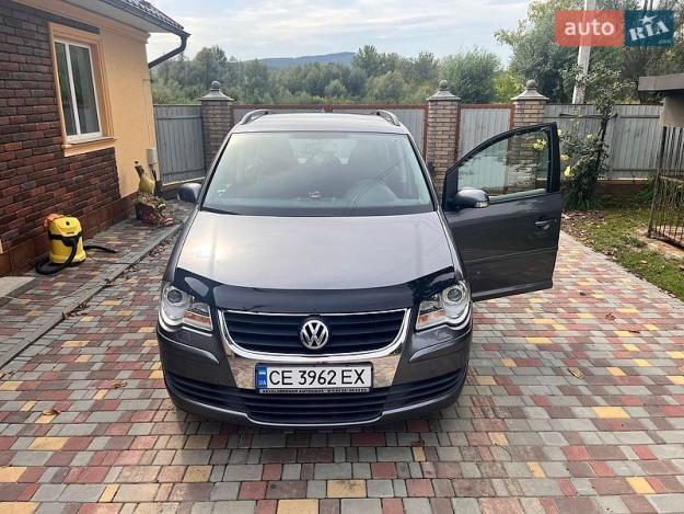 Volkswagen Touran, 2006г. 1.4л. бензин Чернівці в кредит