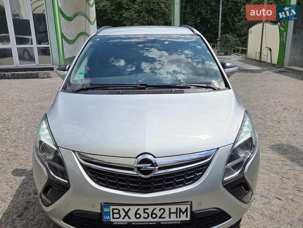 Opel Zafira tourer, 2013г. 2.0л. дизель Хмельницький в кредит