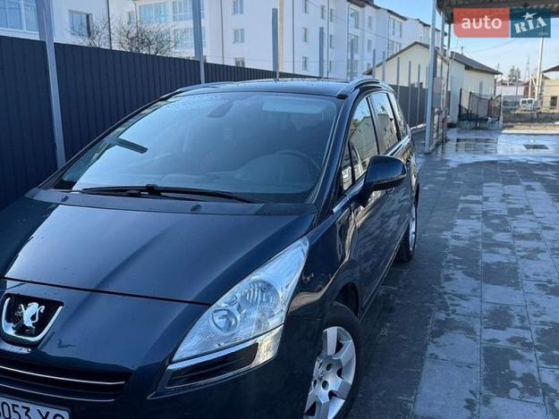 Peugeot 5008, 2013г. 1.6л. бензин Львів в кредит