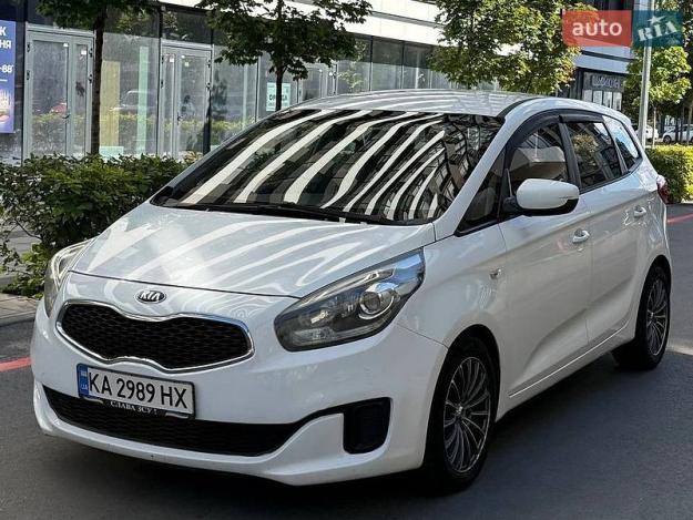 Kia Carens, 2013г. 1.7л. дизель Київ в кредит
