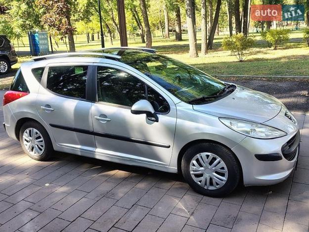 Peugeot 207, 2008г. 1.4л. бензин Київ в кредит