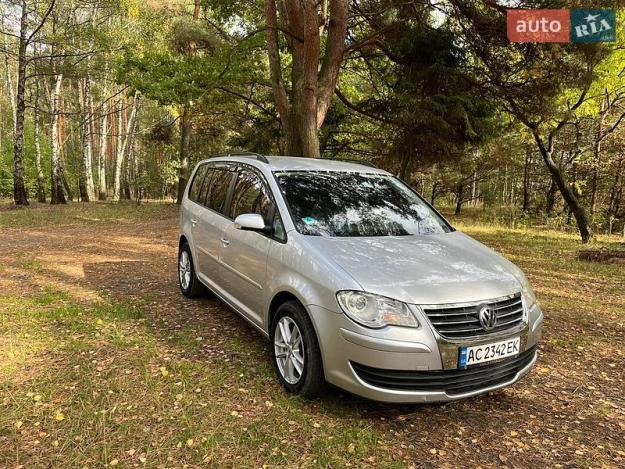 Volkswagen Touran, 2007г. 2.0л. дизель Луцьк в кредит