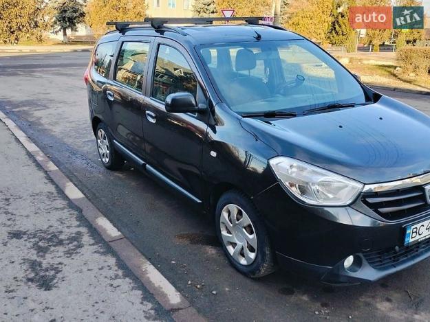 Dacia Lodgy, 2013г. 1.2л. бензин Івано-Франківськ в кредит