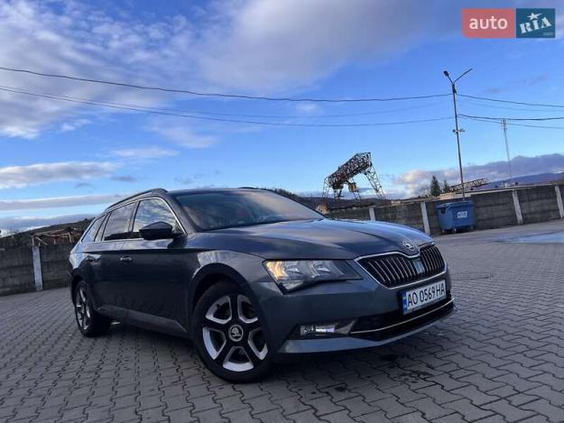 Skoda Superb, 2015г. 1.6л. дизель Ужгород в кредит