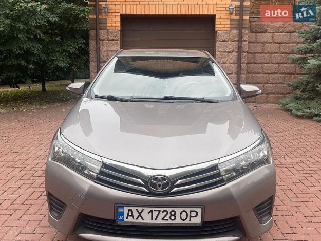 Toyota Corolla, 2013г. 1.3л. бензин Київ в кредит