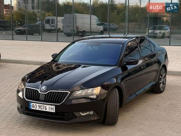 Skoda Superb, 2015г. 1.6л. дизель Ужгород в кредит