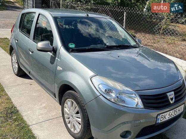 Dacia Sandero, 2008г. 1.4л. бензин Рівне в кредит