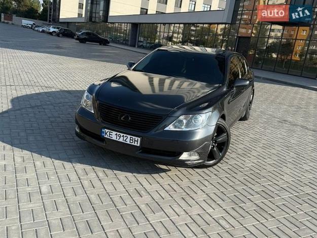 Lexus Ls, 2007г. 4.6л. бензин Дніпро в кредит