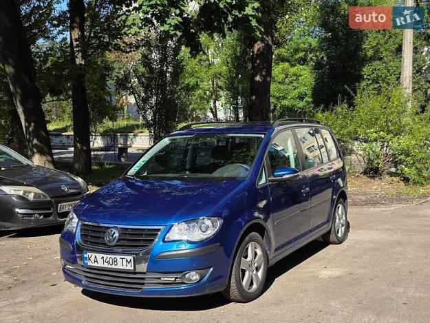 Volkswagen Touran, 2010г. 1.4л. бензин Київ в кредит
