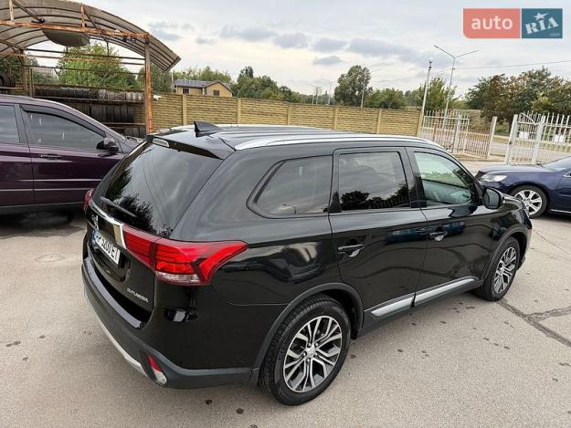 Mitsubishi Outlander, 2017г. 2.4л. бензин Запоріжжя в кредит