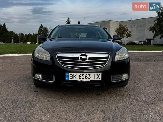 Opel Insignia, 2010г. 2.0л. дизель Рівне в кредит