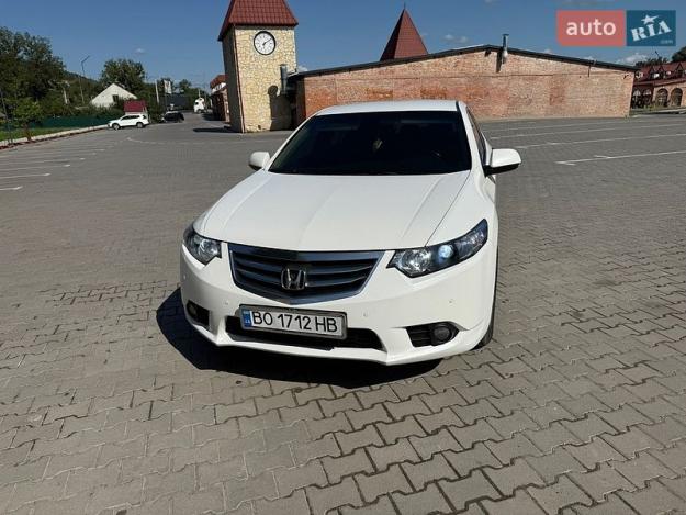 Honda Accord, 2012г. 2.0л. бензин Тернопіль в кредит