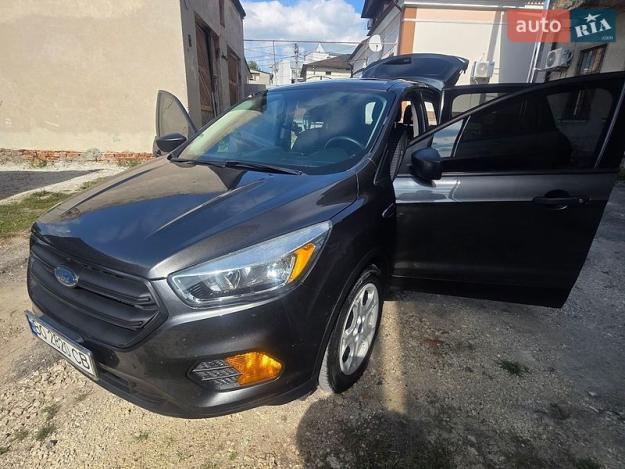Ford Escape, 2016г. 2.5л. гібрид Тернопіль в кредит