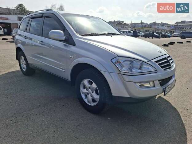 Ssangyong Kyron, 2010г. 2.3л. бензин Черкаси в кредит