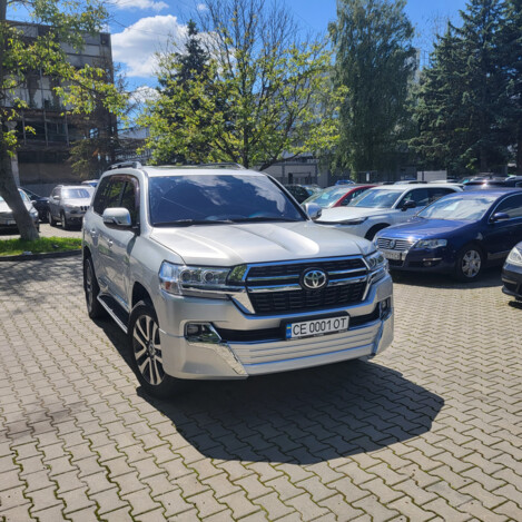 Toyota Land cruiser 200, 2008г. 4.5л. дизель Чернівці в кредит
