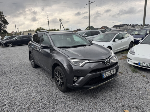 Toyota Rav4, 2016г. 2.5л. бензин Рівне в кредит