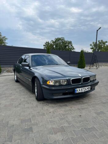 Bmw 7 series, 2000г. 2.8л. бензин Черкаси в кредит